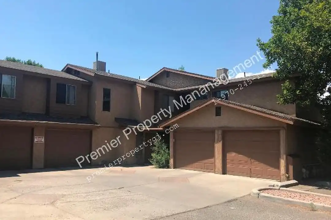 517 28 1/2 Rd - View 2