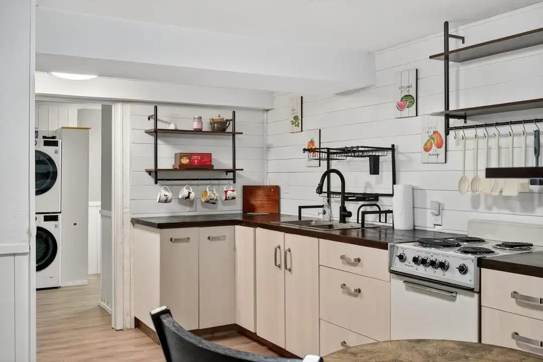1821 6th Ave - View 6