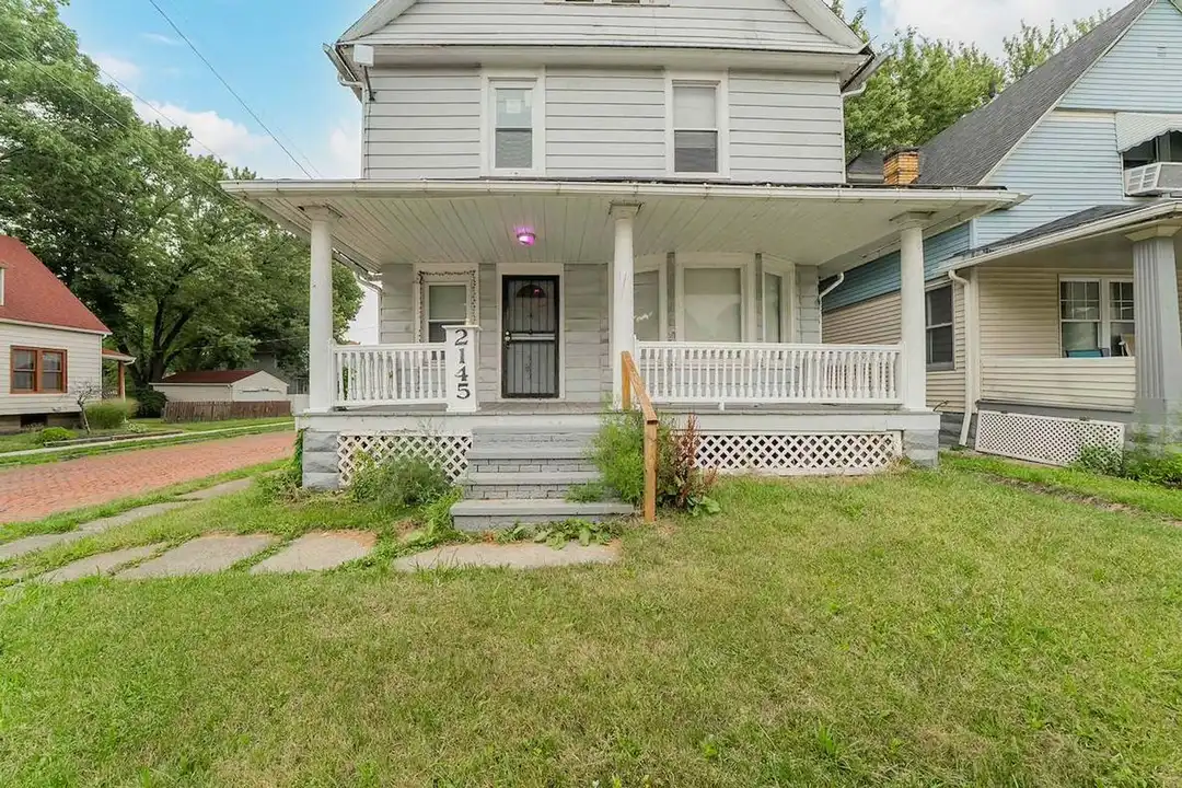 2145 W 100th St – photo 1