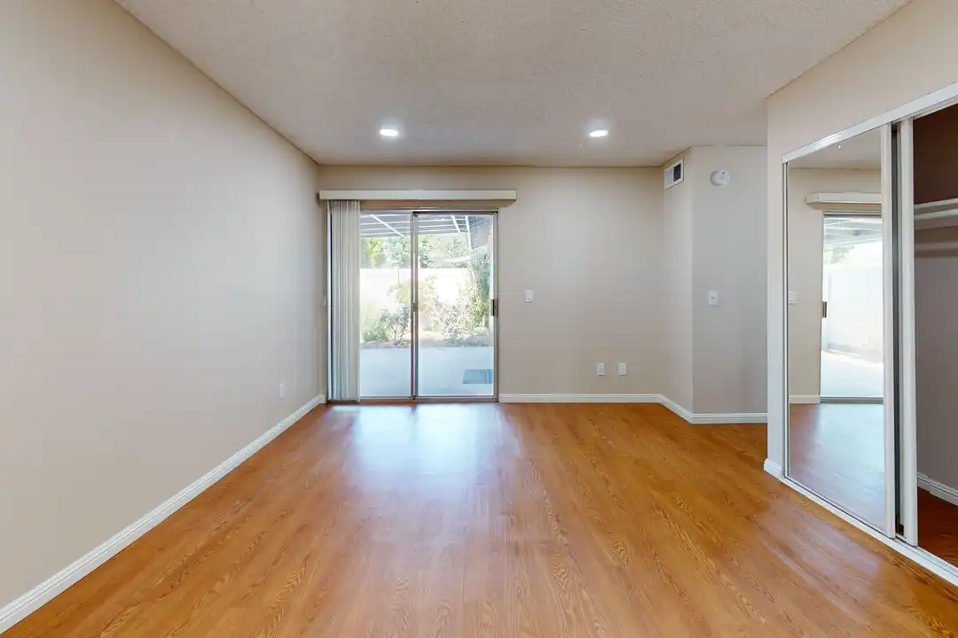 167 N Cambridge Ave unit 149 - View 4