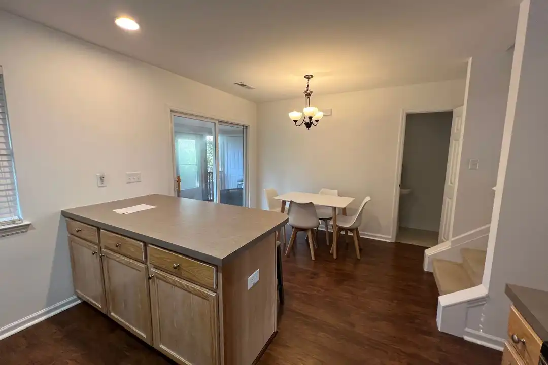 555 Tayrn Dr - View 6