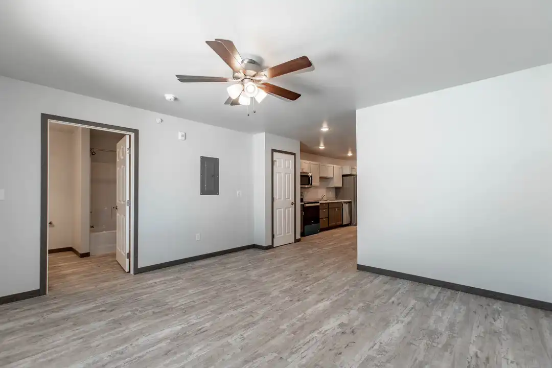 1050 N Valley Dr unit 7 - View 4