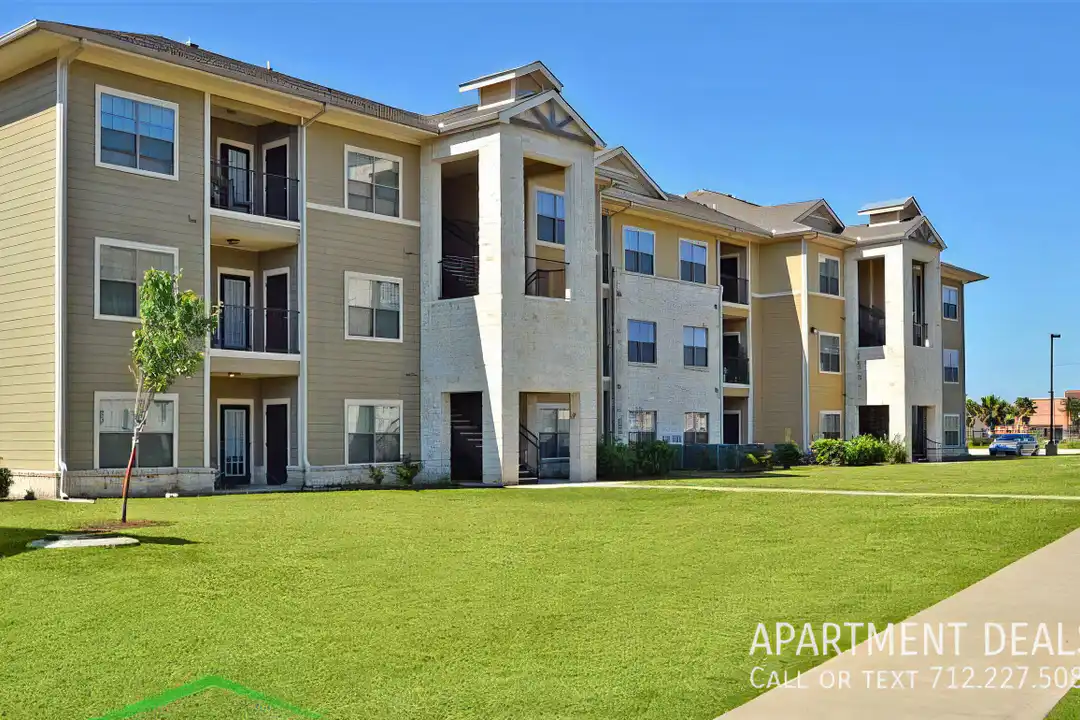 211 Knox St - View 4