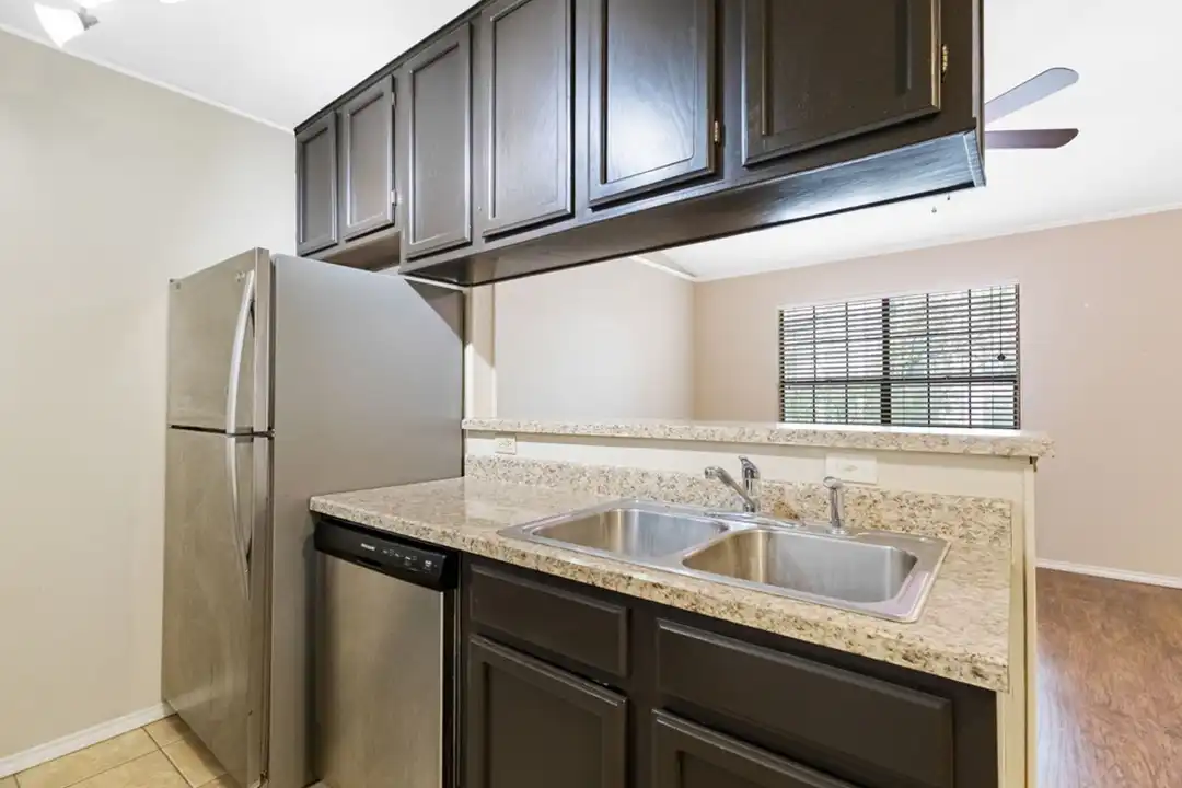 4803 Hamilton Wolfe unit # 916 - View 5