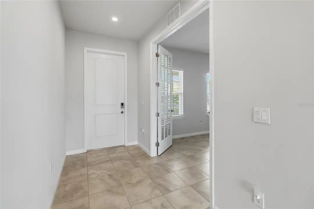 5581 Vigo Lp - View 3