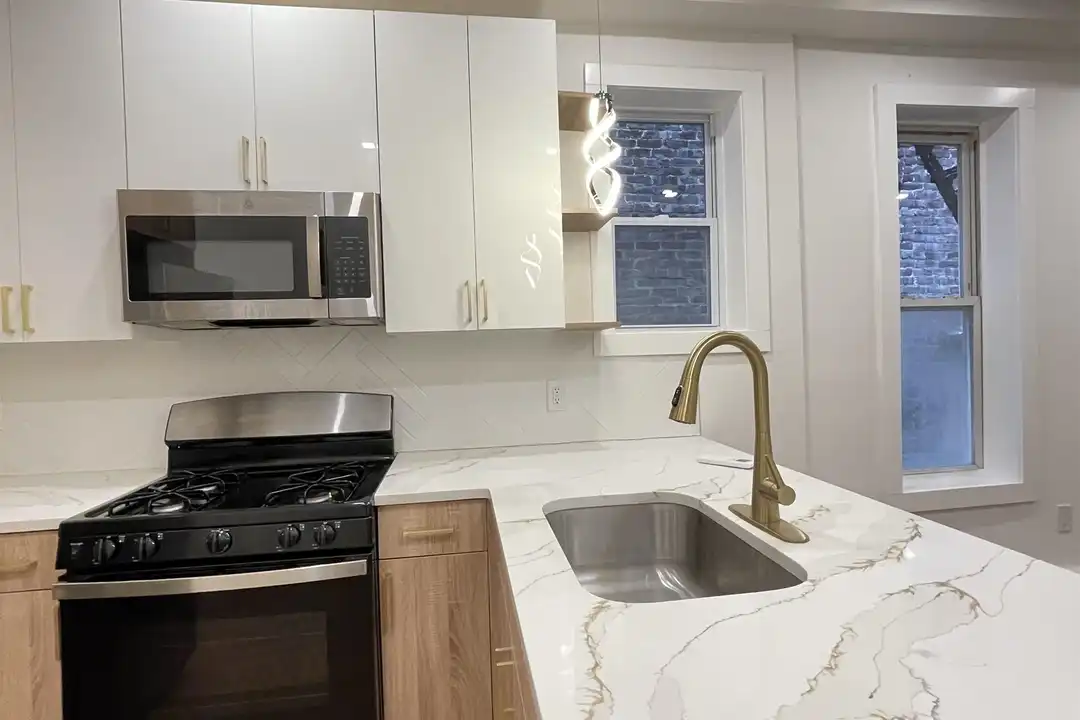 232 Van Horne St unit 4 - View 5