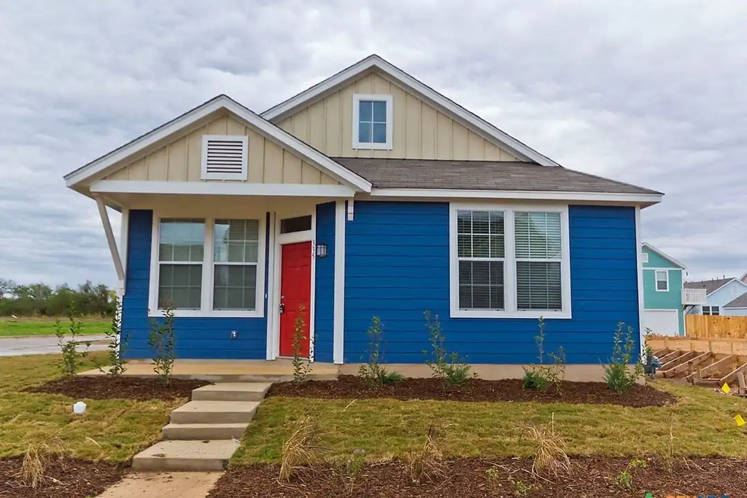 335 Rachel St #MAINHOUSE – photo 1