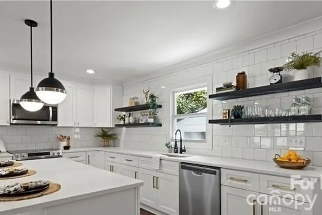 2924 Edsel Pl - View 3