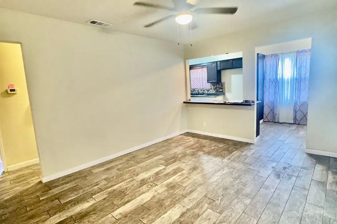 2709 Milo St - View 4