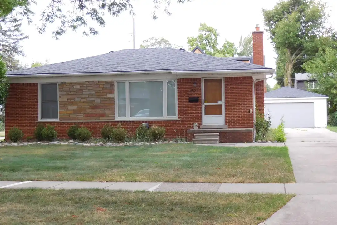 1527 Hazel St – photo 1