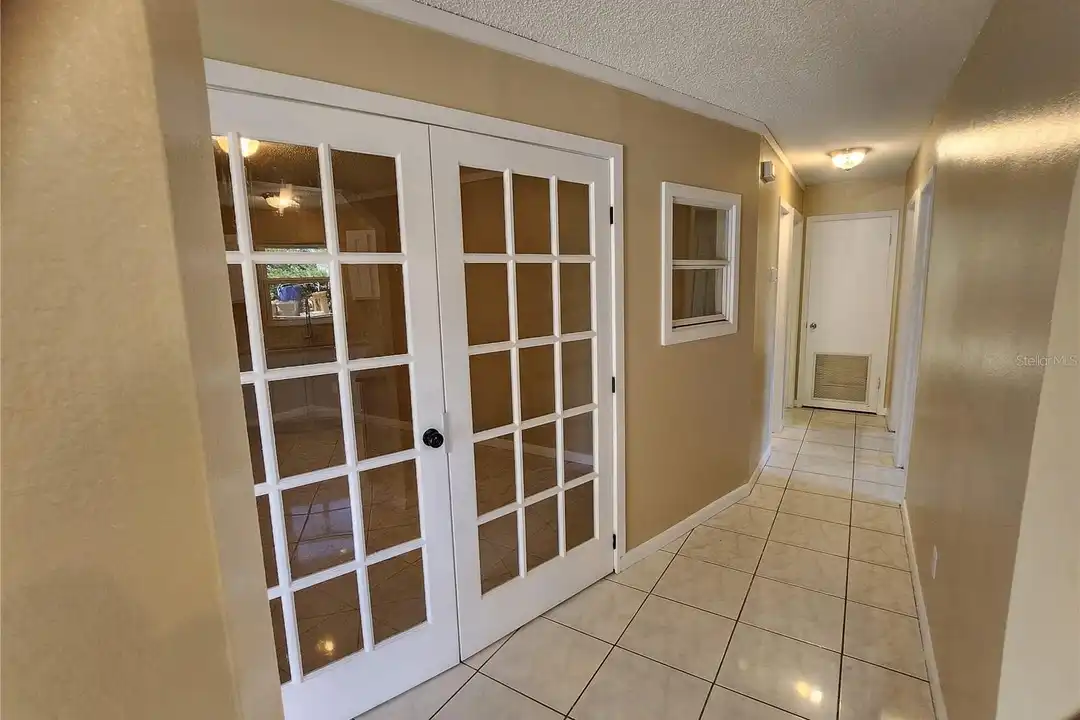 2429 Centennial Blvd - View 6