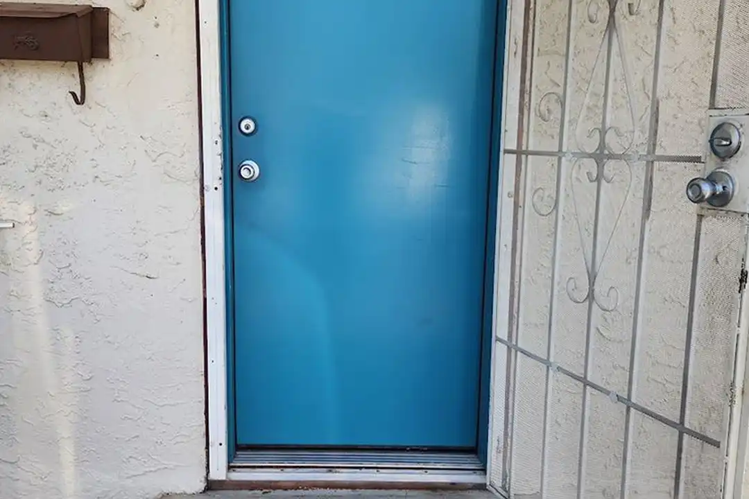 312 Vassar Dr SE unit R01 - View 2