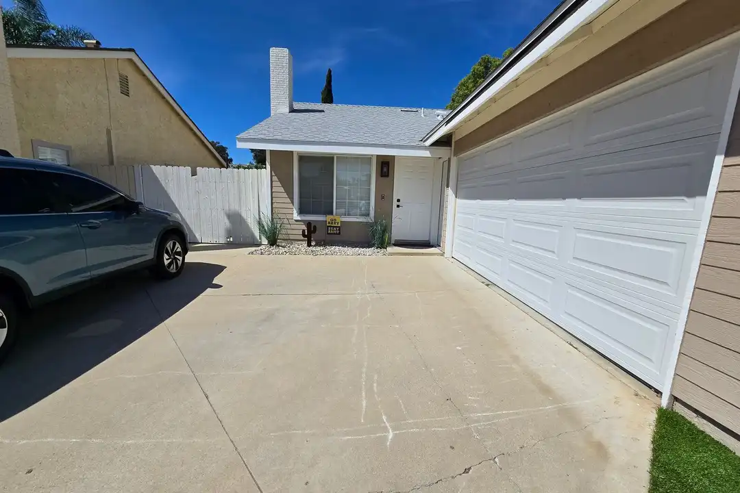 4335 Fireside Ln - View 2