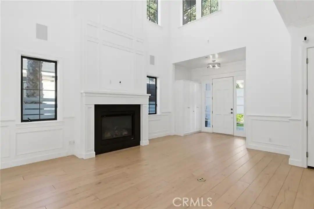 1405 Oak Ave - View 6