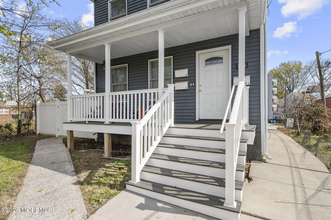 816 King Georges Rd unit 2 - View 2