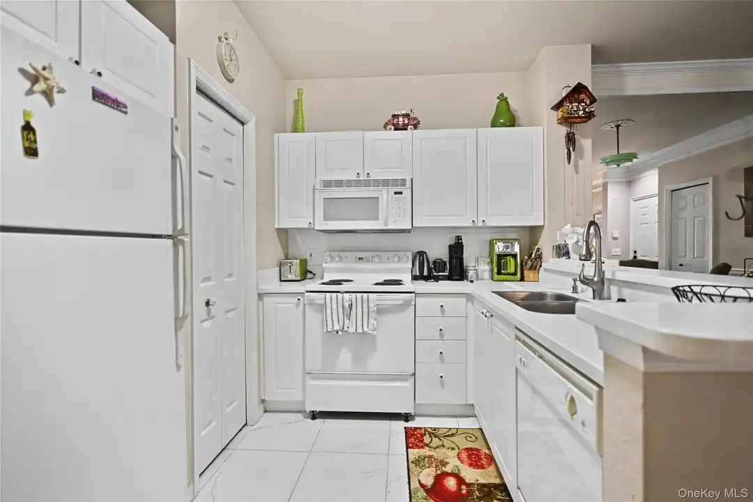5174 Northridge Rd #211 - View 6