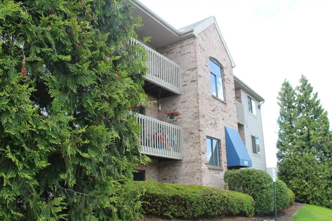 Wind Ridge Apartments – photo 1 of 12