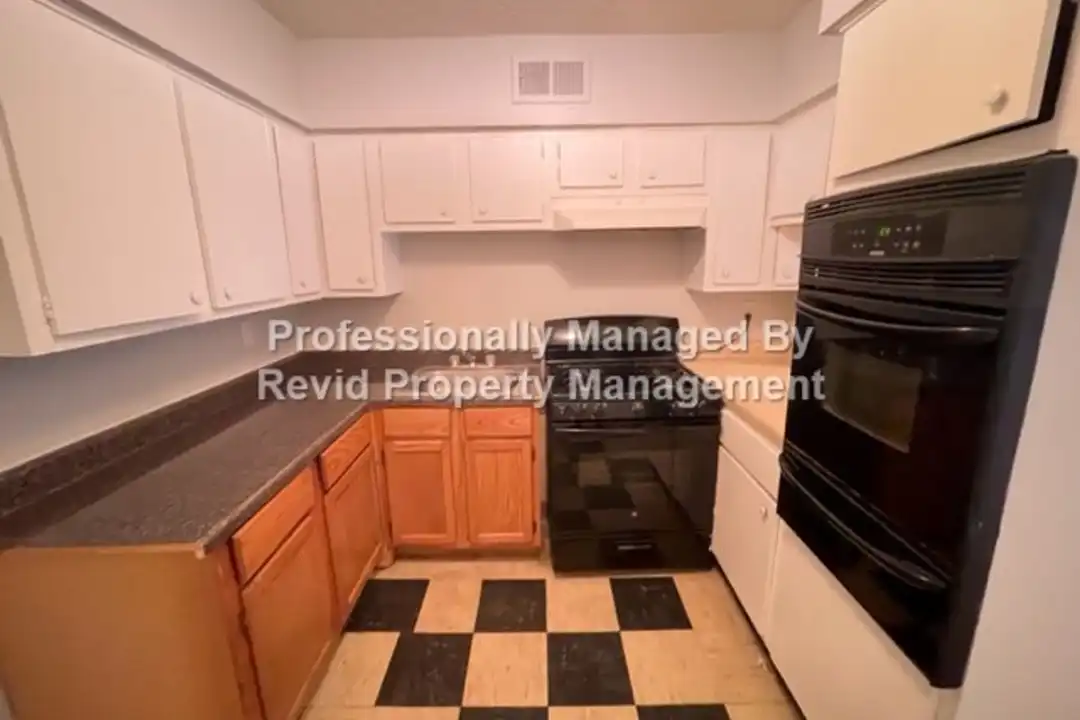 147 Stonewall St unit BARRINGTON 147 #08 - Widok 6