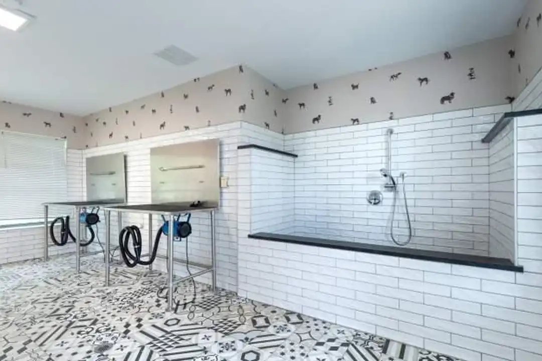 5960 Travertine Ln unit # 5975 – další