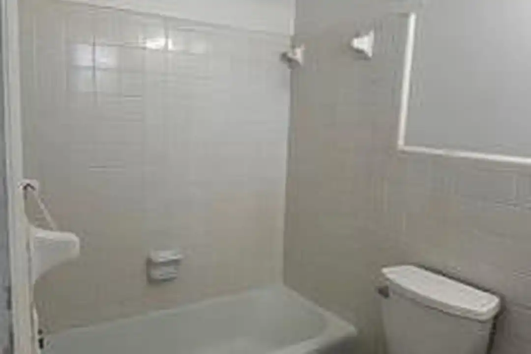 429 Sunrise Dr - View 4