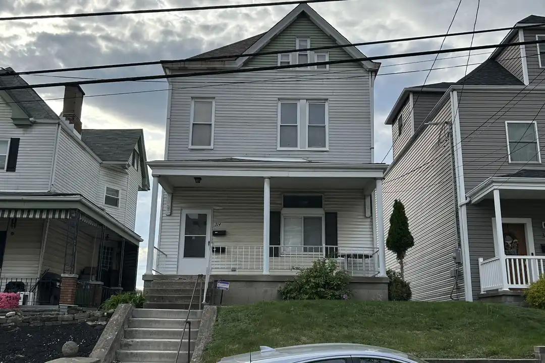314 Augusta St unit 1 – photo 1