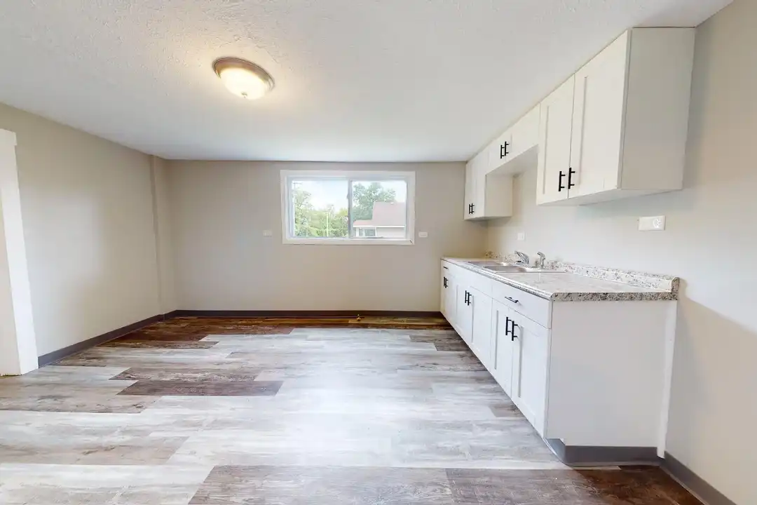 4023 Valley Rd – photo 1