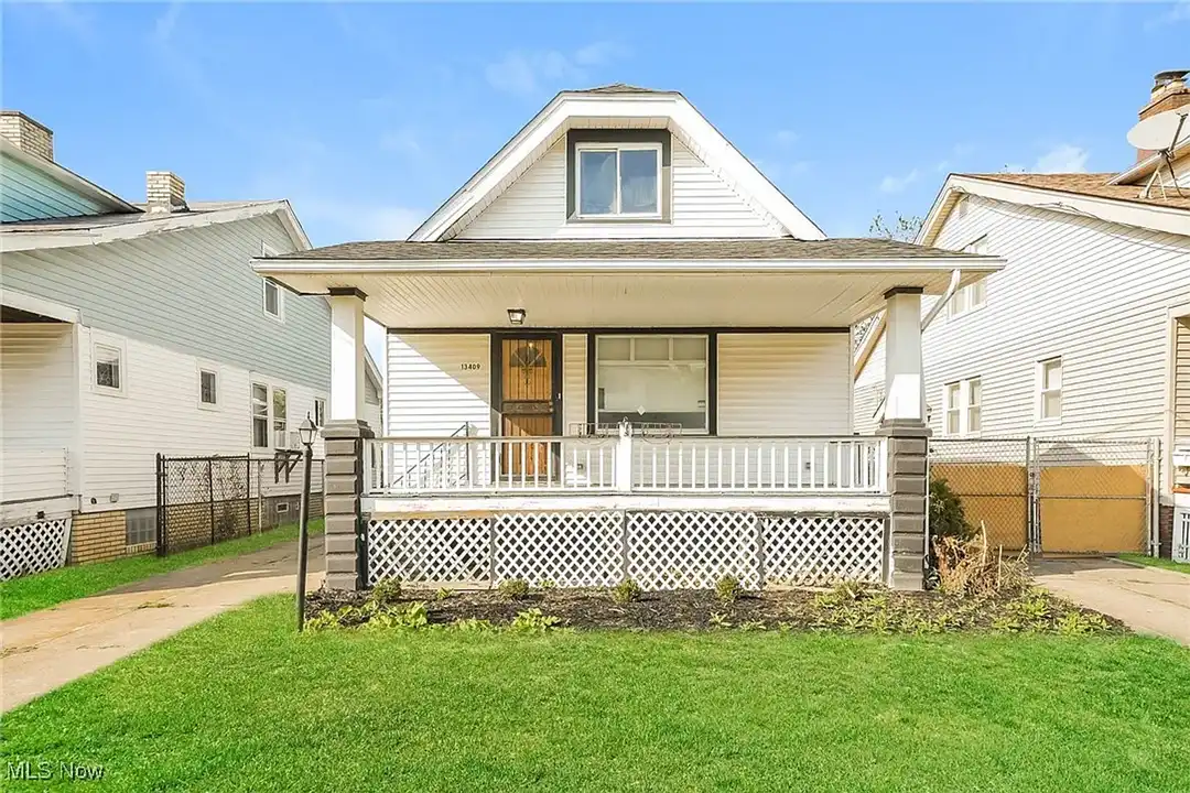 13409 Glendale Ave – photo 1