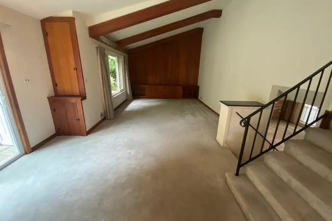 6411 E Halbert Rd - View 5