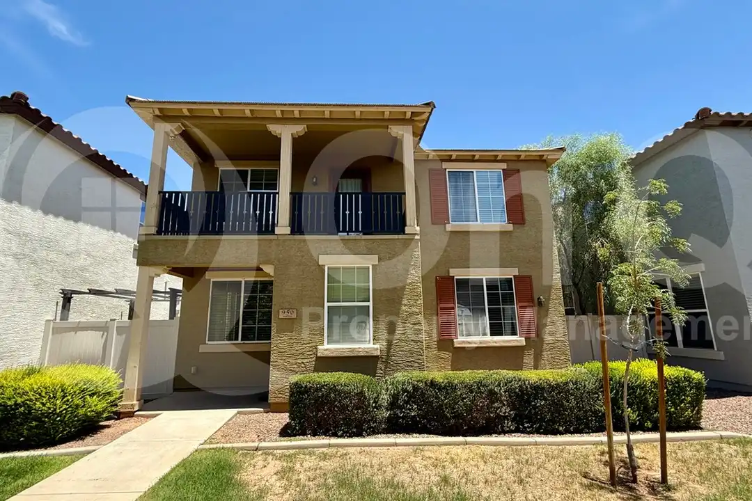 House in Gilbert - View 2
