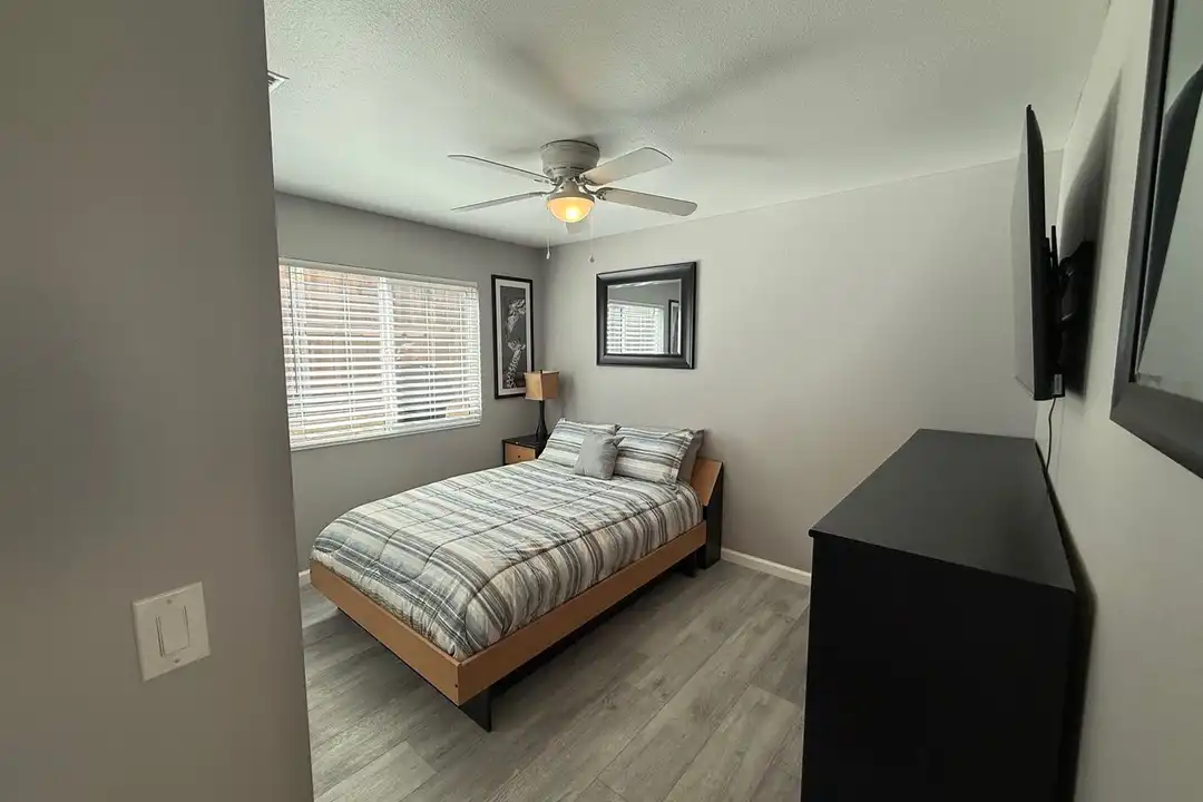 5276 Imperial Ave unit 5276 – photo 1