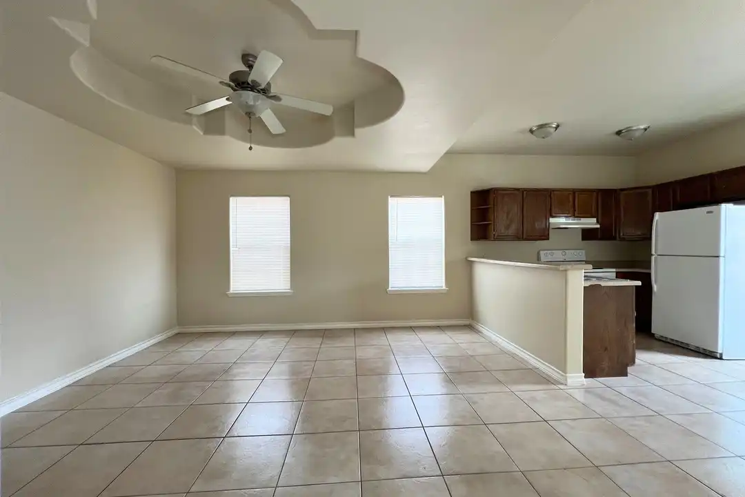 5310 Marcella Ave - View 5