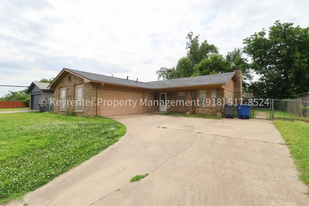 12804 E 13th St - View 2