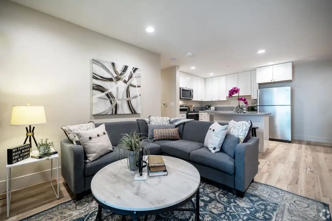 2531 W Rumble Rd unit 13 - View 5