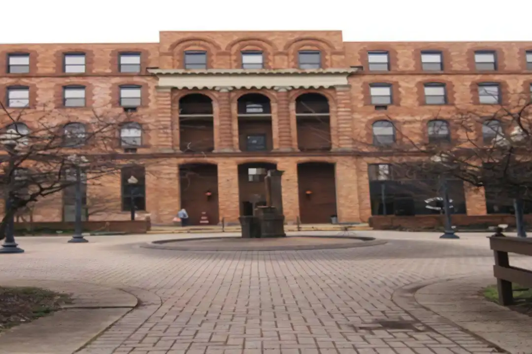 500 2nd St – photo 1 of 2