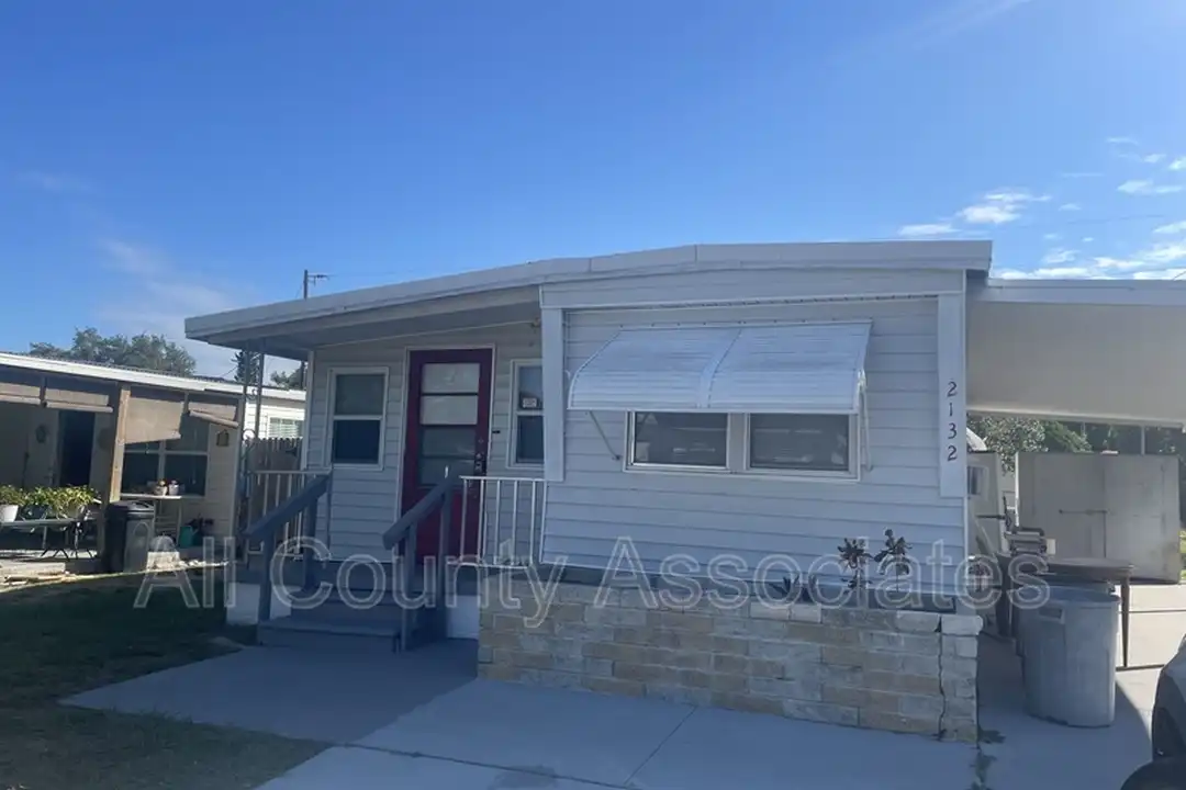 2132 Kepner Dr – photo 1 of 13