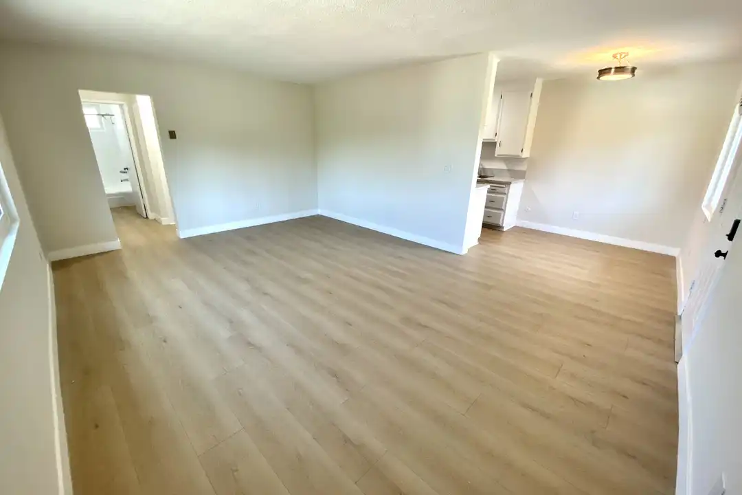 2147 Baxter St unit 9 - View 3