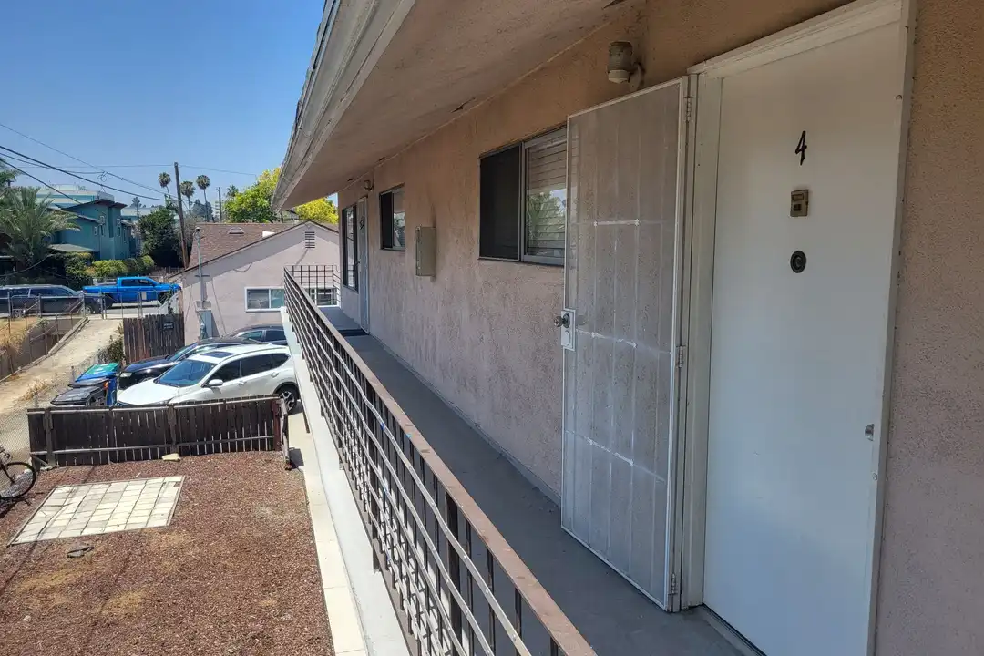 1702 Park Ave unit 4 - View 2