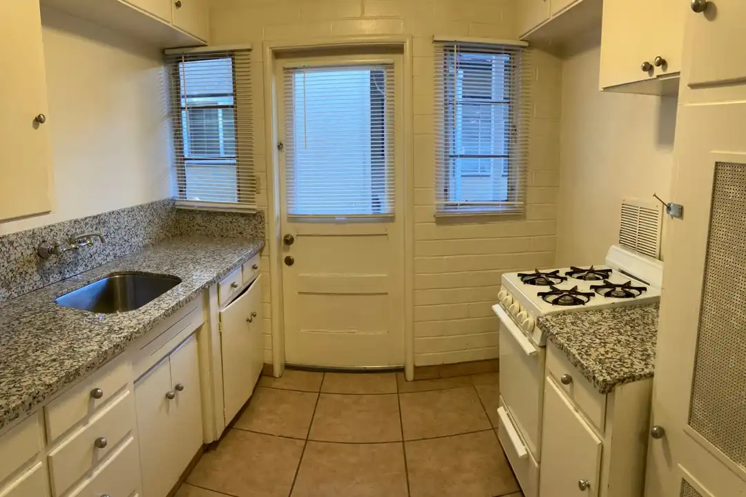 508 College Ave unit 1 - View 6