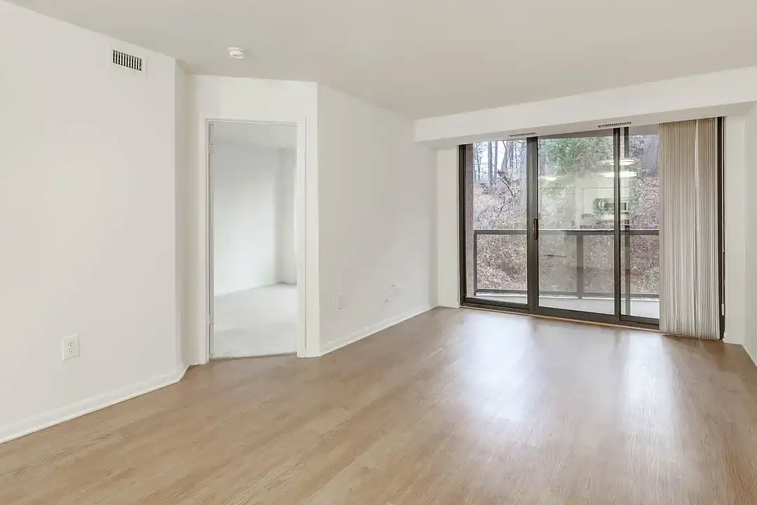 2501 Porter – photo 1