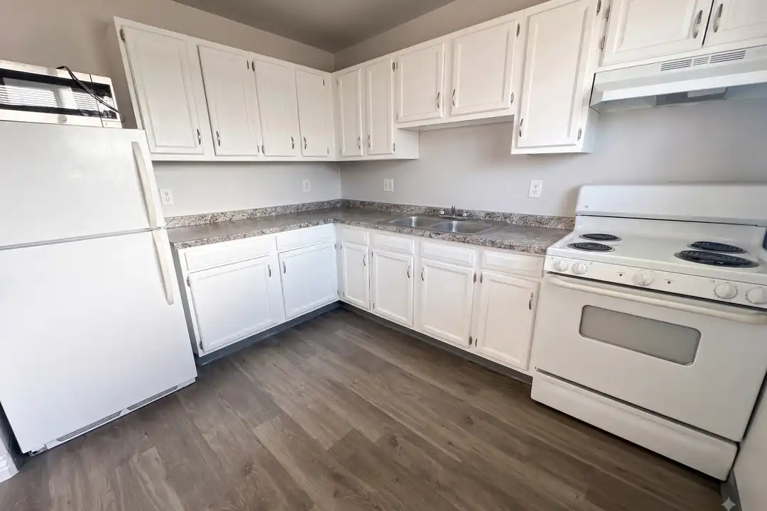 3351 Lafayette St – photo 1