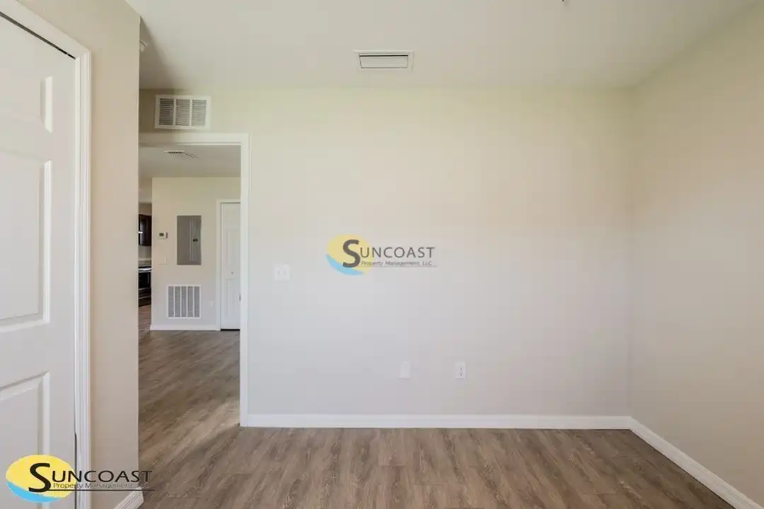 57 Walnut Run - More