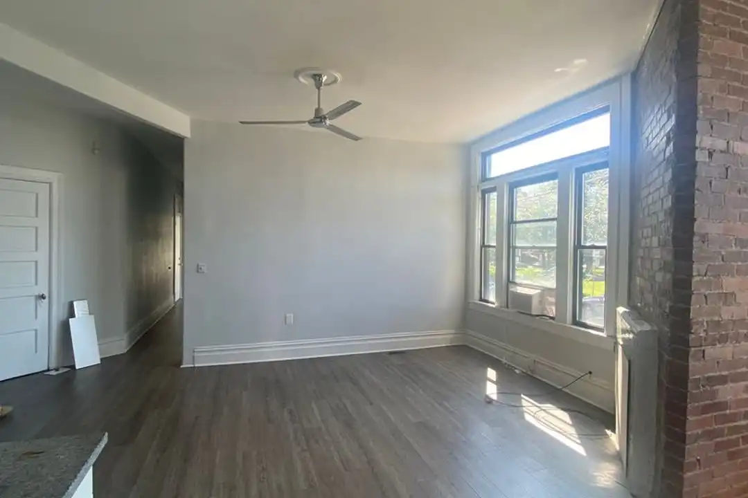 4901 Friendship Ave unit #1 – photo 1