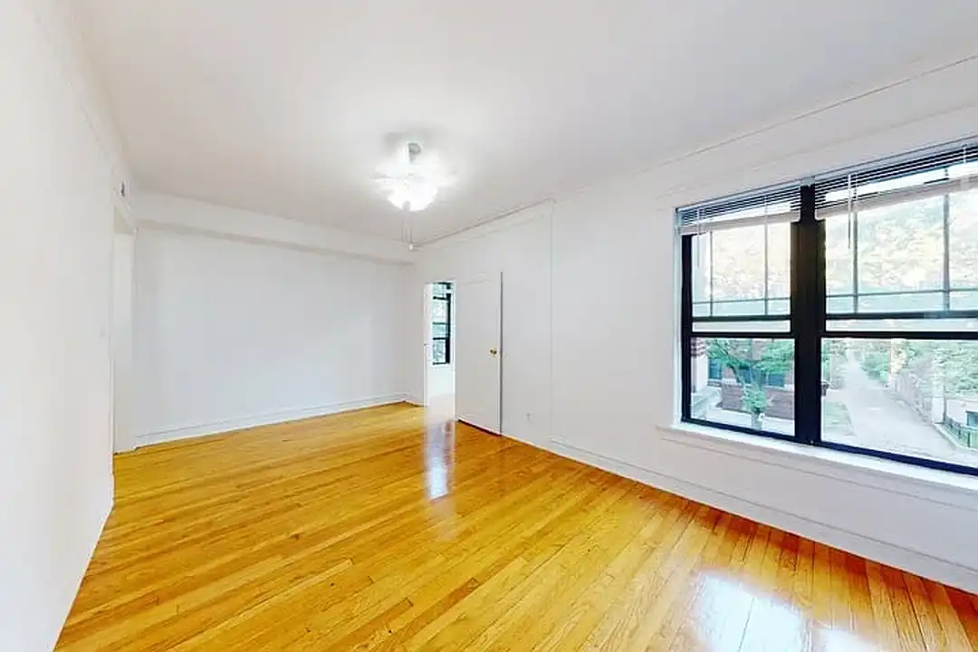 5452 S. Ellis Avenue – photo 1