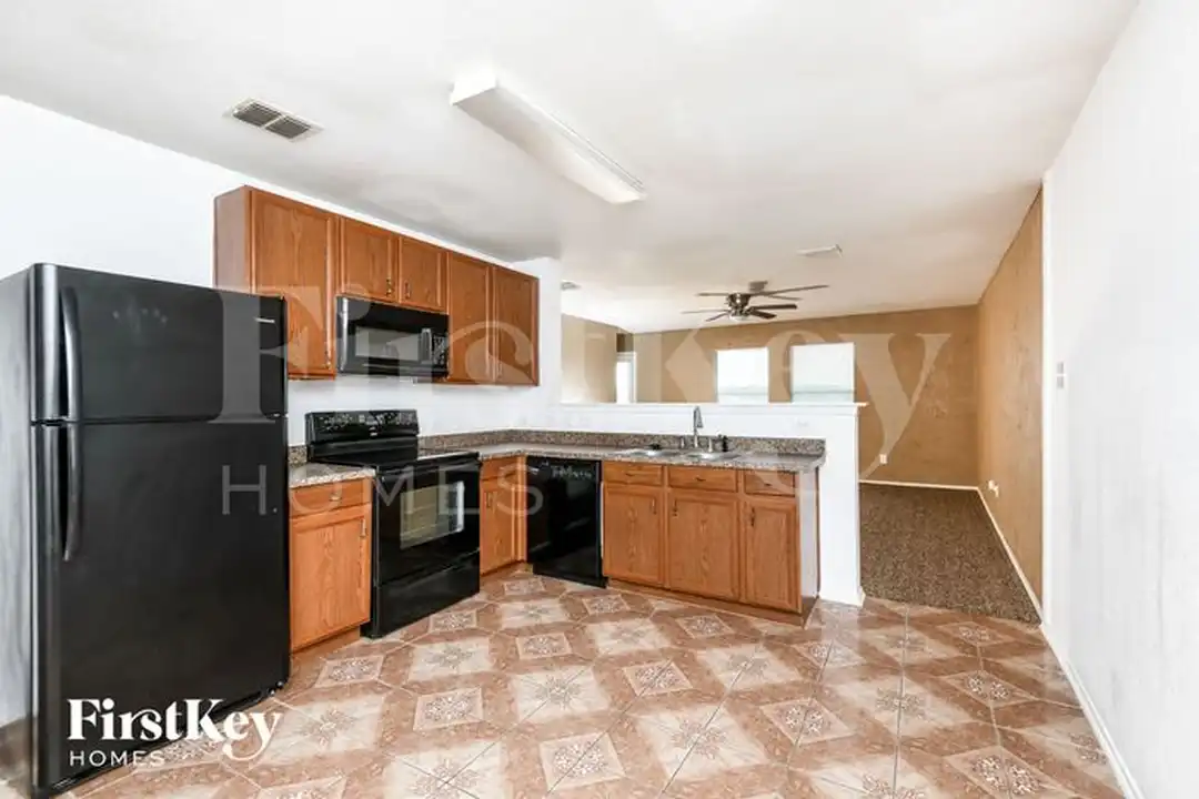 House in Fort Worth, Tarrant County - View 6