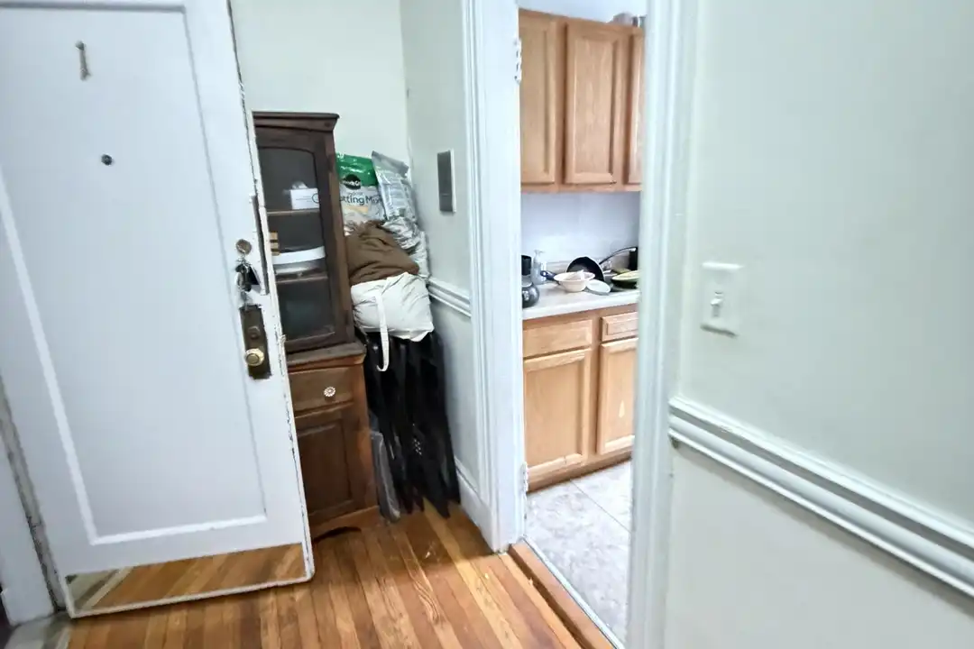 5 Walbridge St unit 1 - View 6