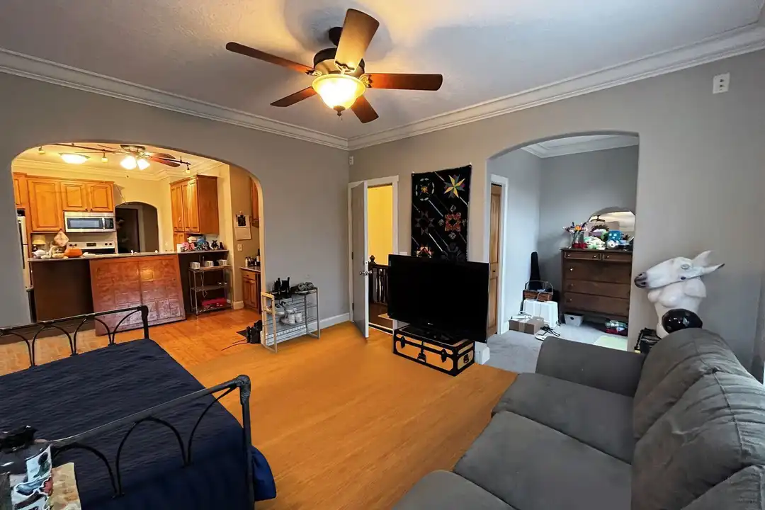 1092 18th Ave SE unit 2 – pohled 6