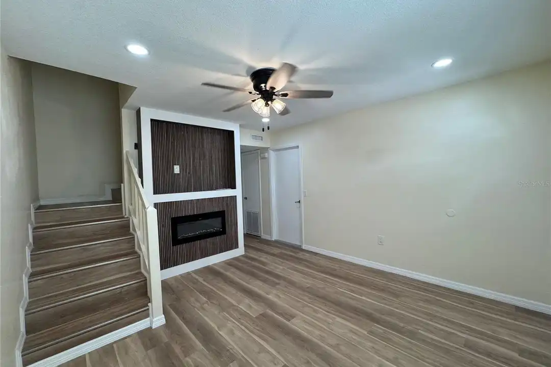 665 W Juniata St - View 2