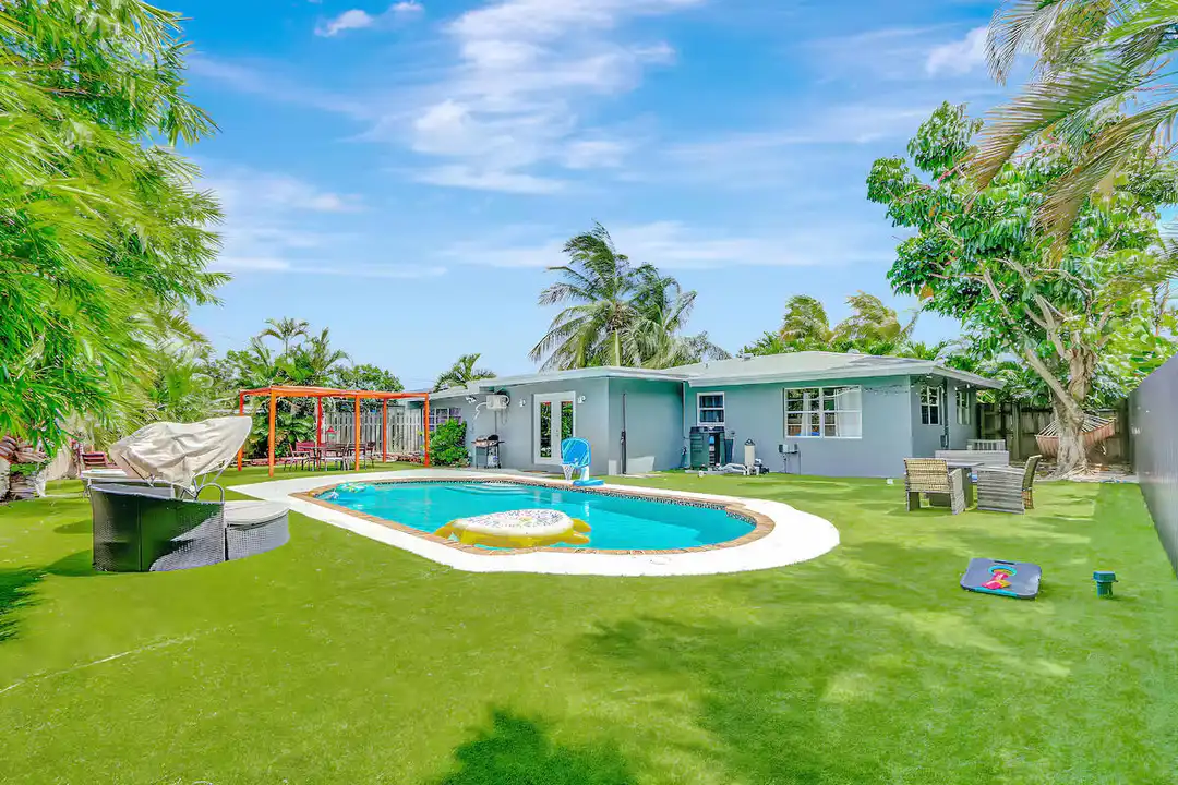 2809 NW 7th Ave - View 3