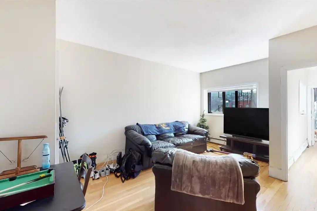 513 Beacon St unit 10 - View 2