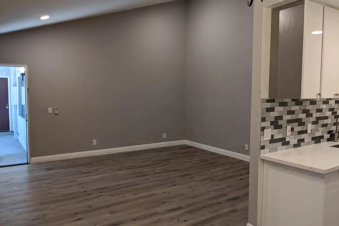 1414 E Orange Grove Blvd unit 6 - View 3